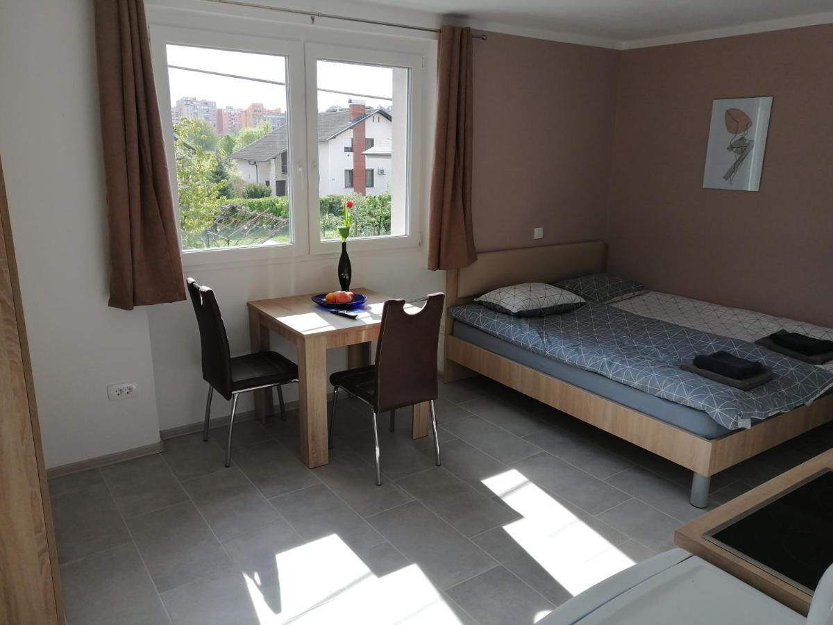 Rosemary & Free Parking Apartment *