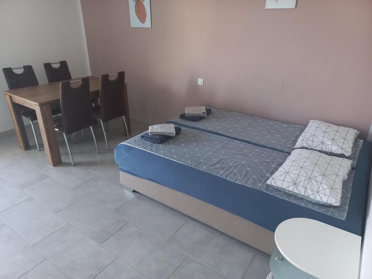Rosemary & Free Parking Apartma
